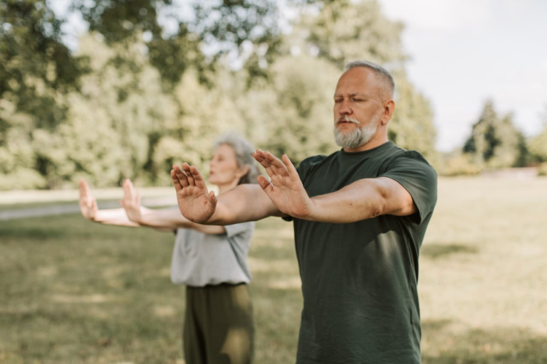 Practice Qi exercises regularly can help improve your consitution